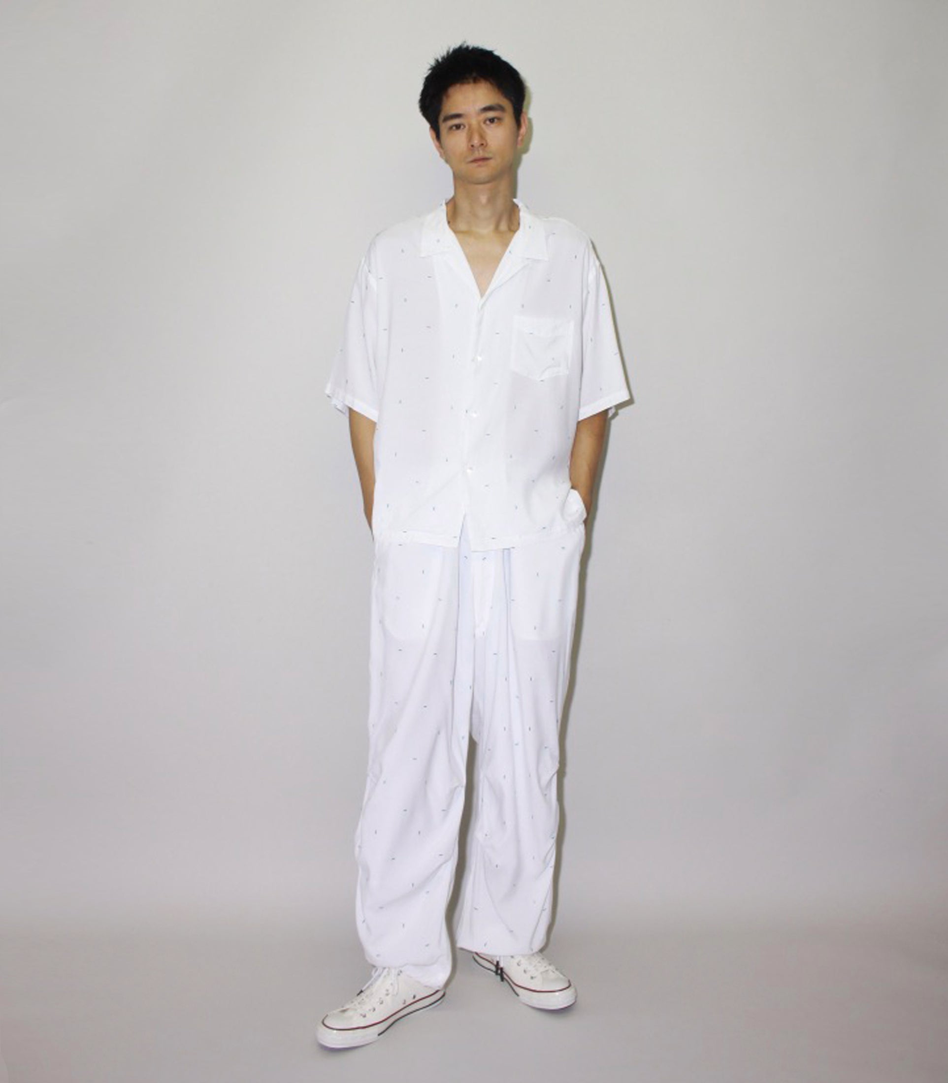 画像をギャラリービューアに読み込む, Goldie WHITE