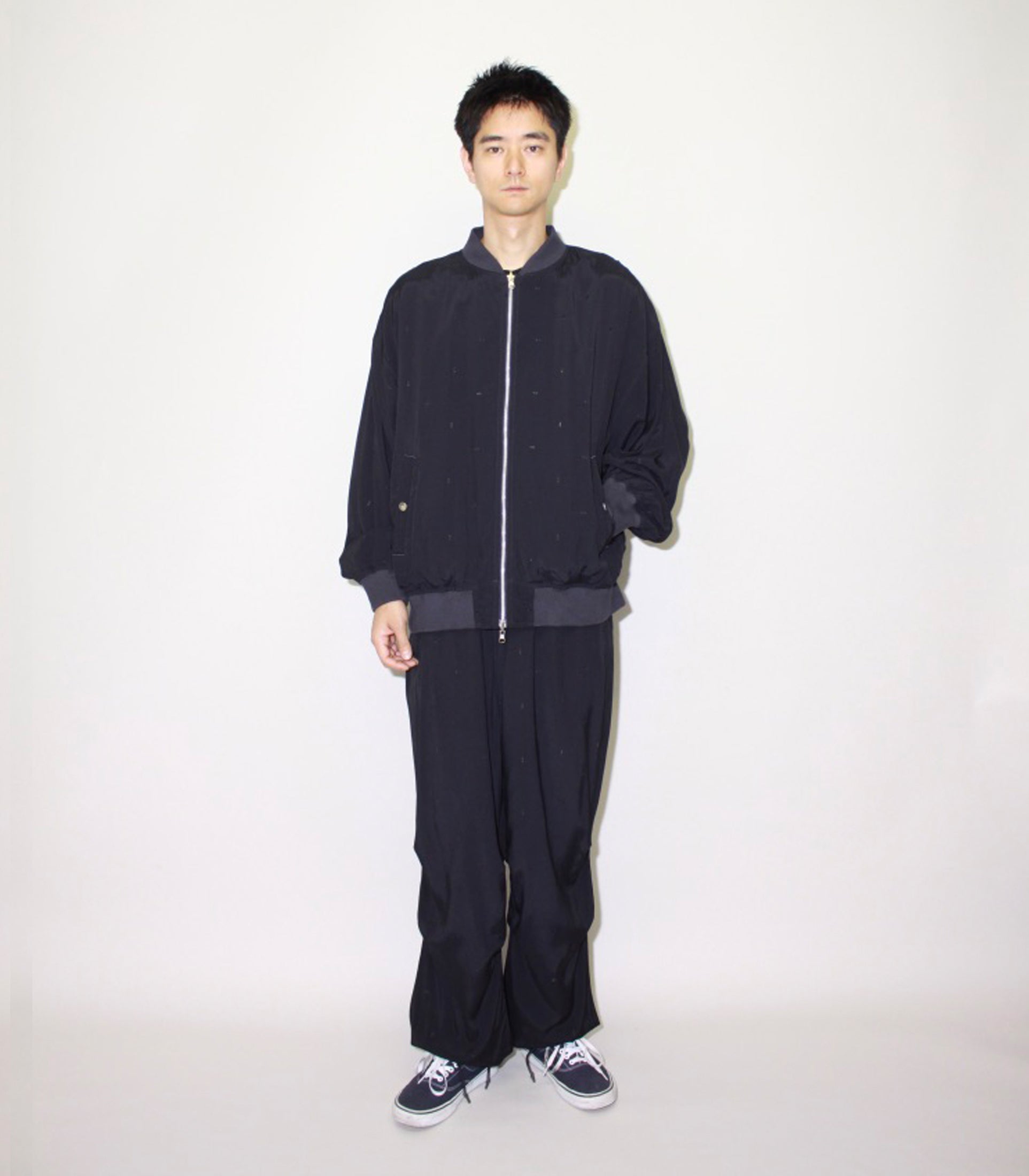 画像をギャラリービューアに読み込む, Moderato DARK NAVY