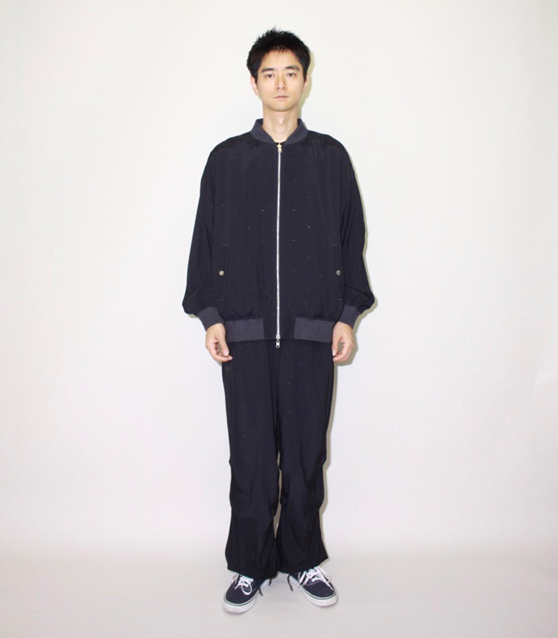 画像をギャラリービューアに読み込む, Moderato DARK NAVY