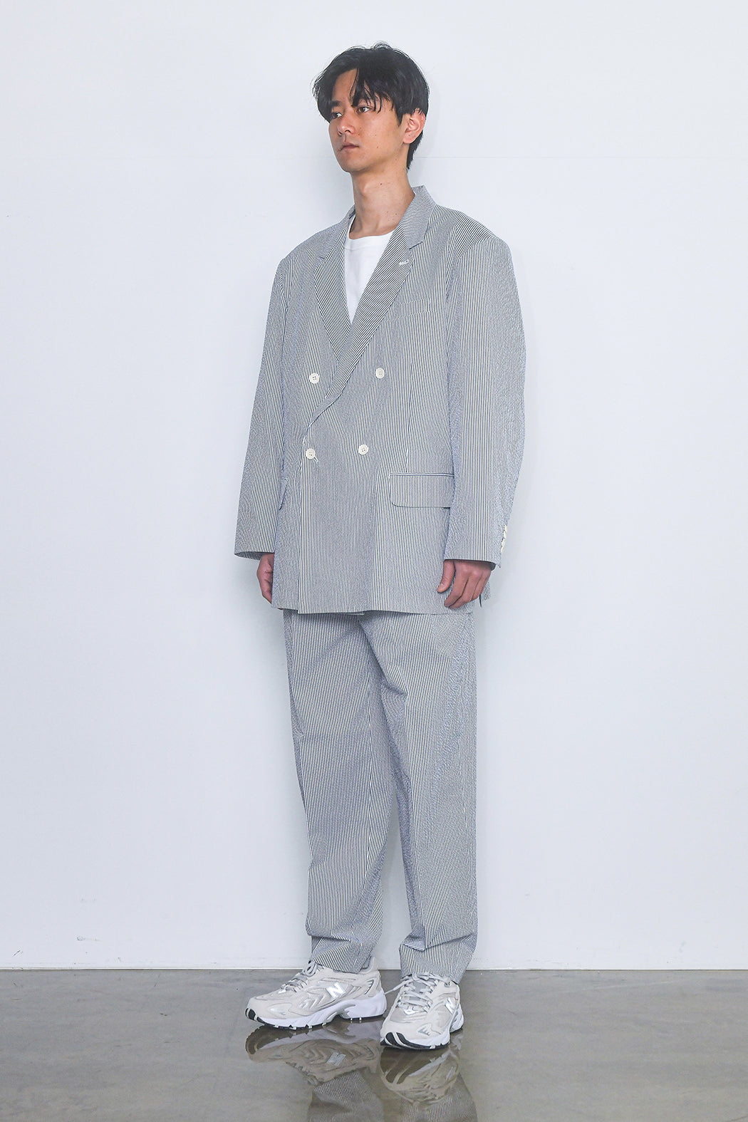 画像をギャラリービューアに読み込む, Tropic Of Capricorn Gray