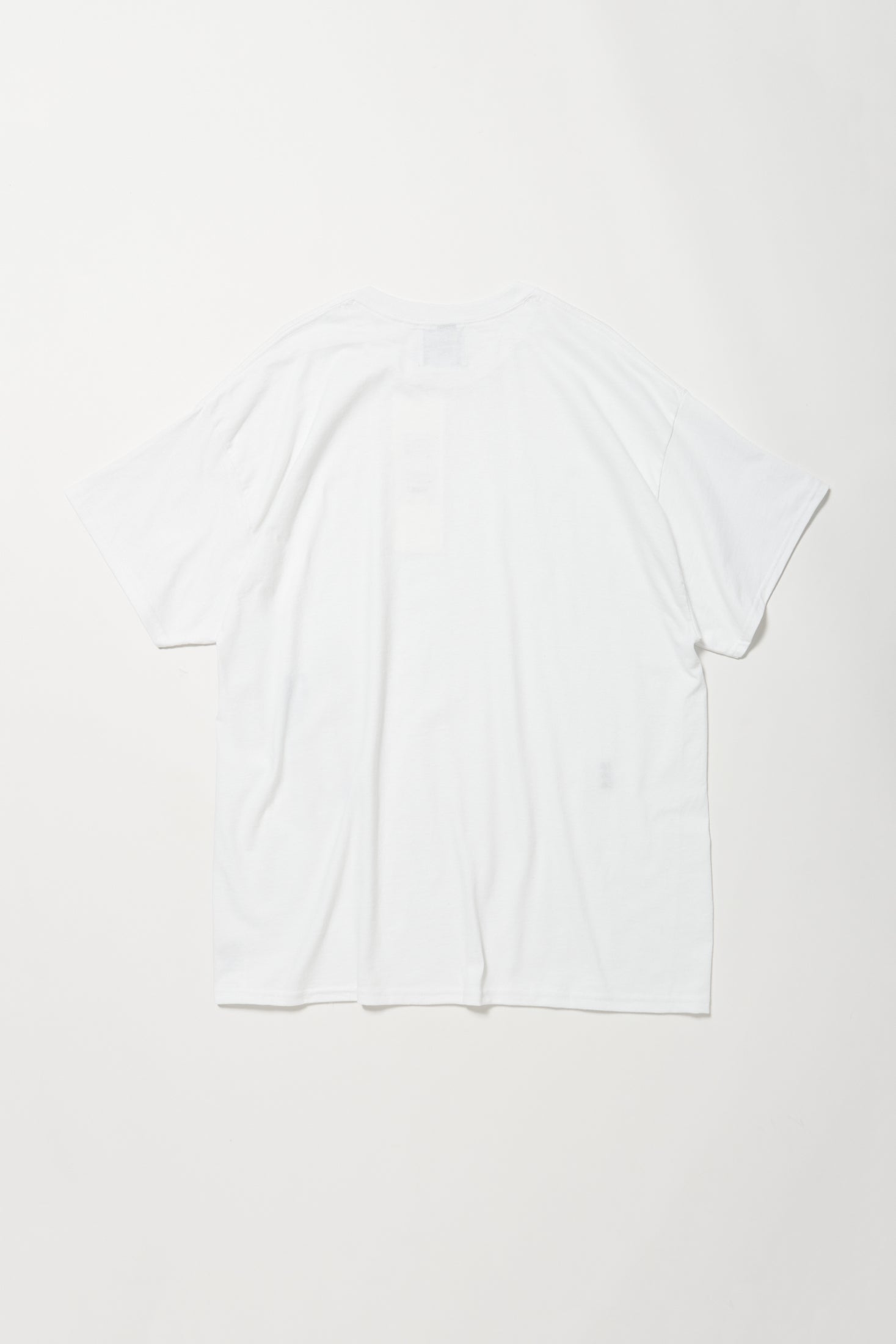 이미지를 갤러리 뷰어에 로드 , Exclusive Hiroshi Nagai Artwork Exhibition Embroidered T-Shirt
