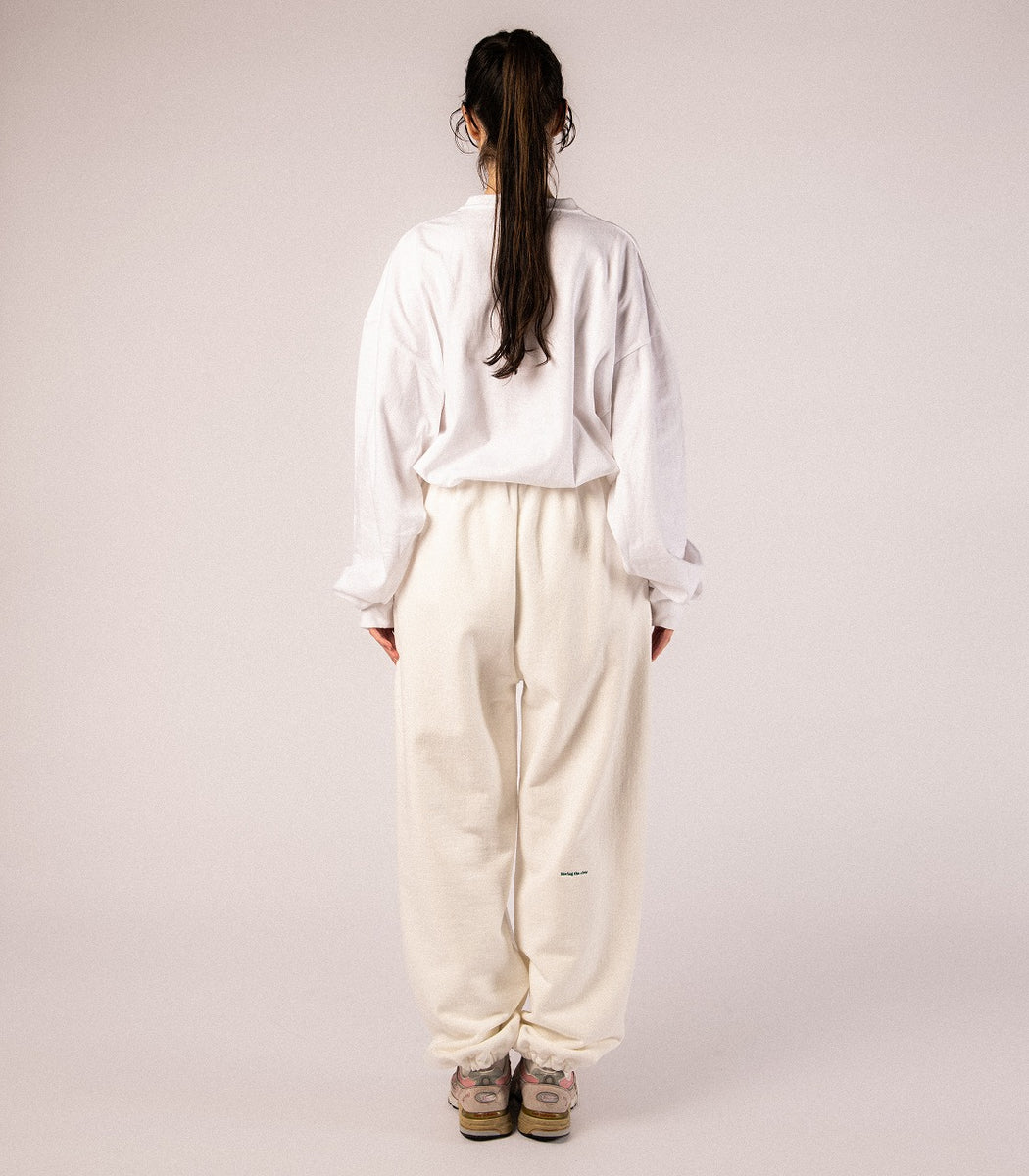 Load image into Gallery viewer, Sweat Pants OFF WHITE
