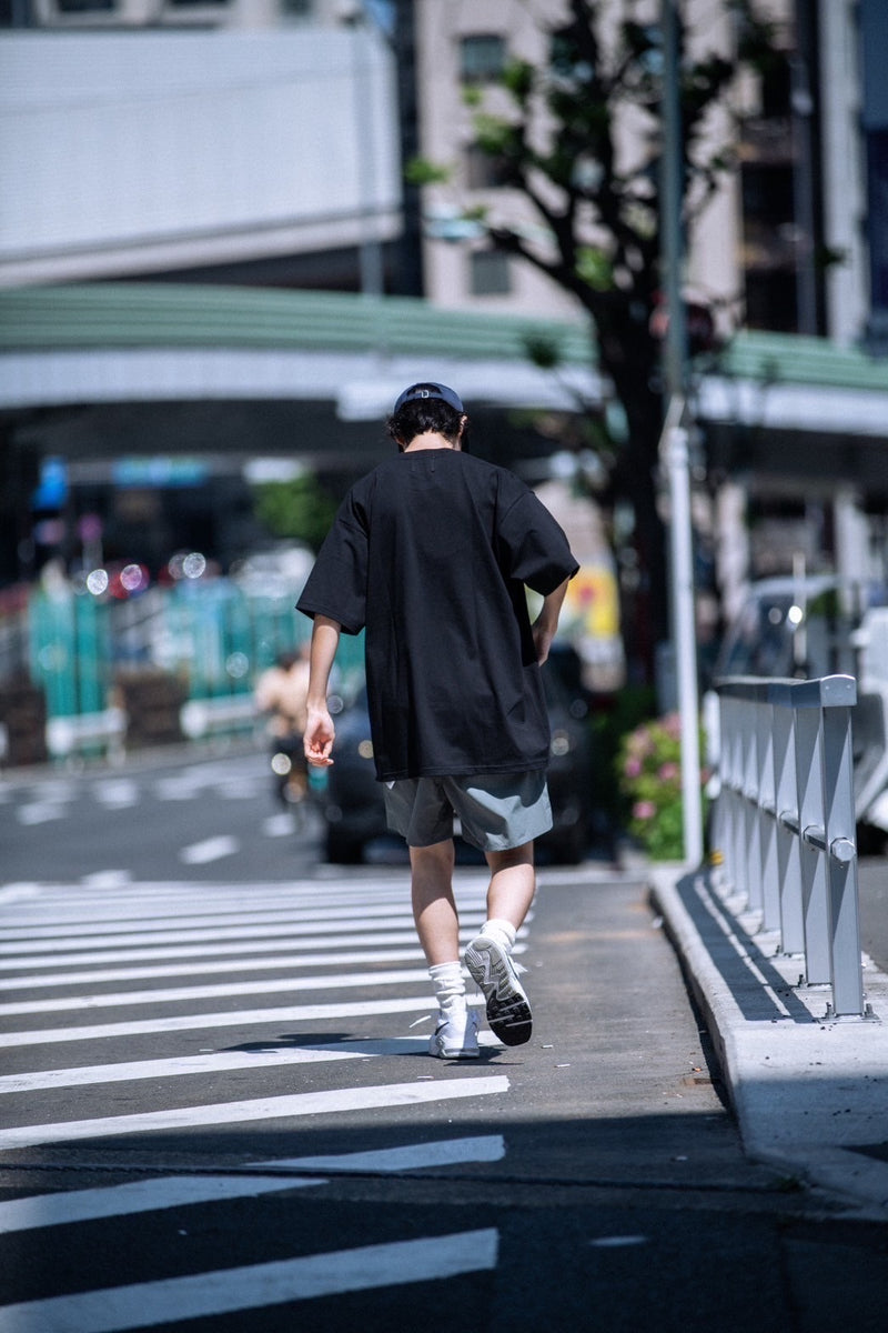 이미지를 갤러리 뷰어에 로드 , AOR SOUVENIR S/S T-SHIRT BLACK
